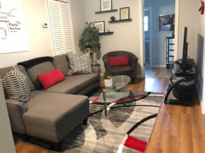 Downtown Dunedin! 2 bedroom 2 bath NO KIDS, NO PETS